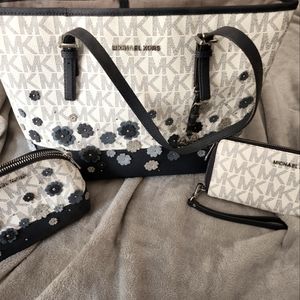 Michael Kohrs Purse, Wallet, and Makeup Bag